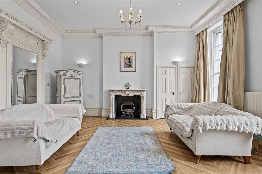 Property photo 2 of 30 P2016673.Jpg