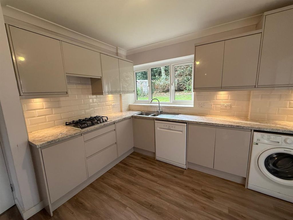 Property photo 2 of 19 B3.Jpg