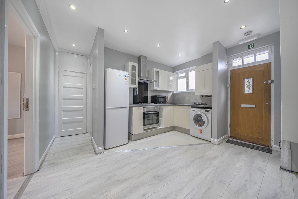 Property photo 2 of 7 1194657 (1)