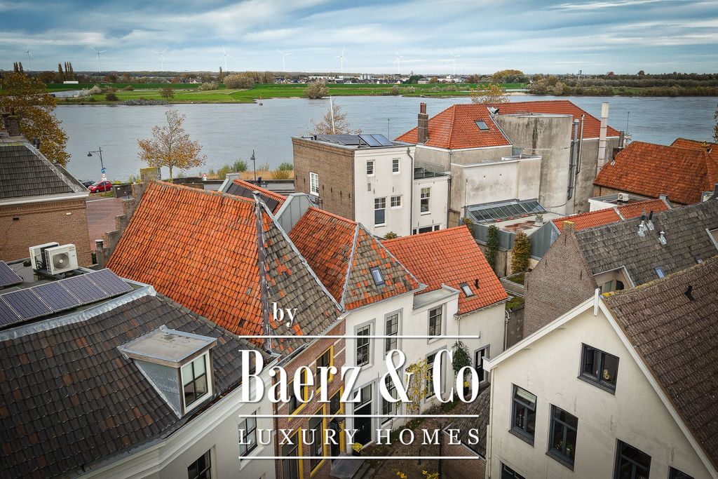 Property photo 1 of 50