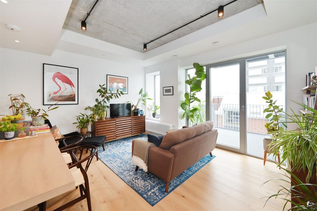 Property photo 1 of 22 Rendel House (1).Jpg