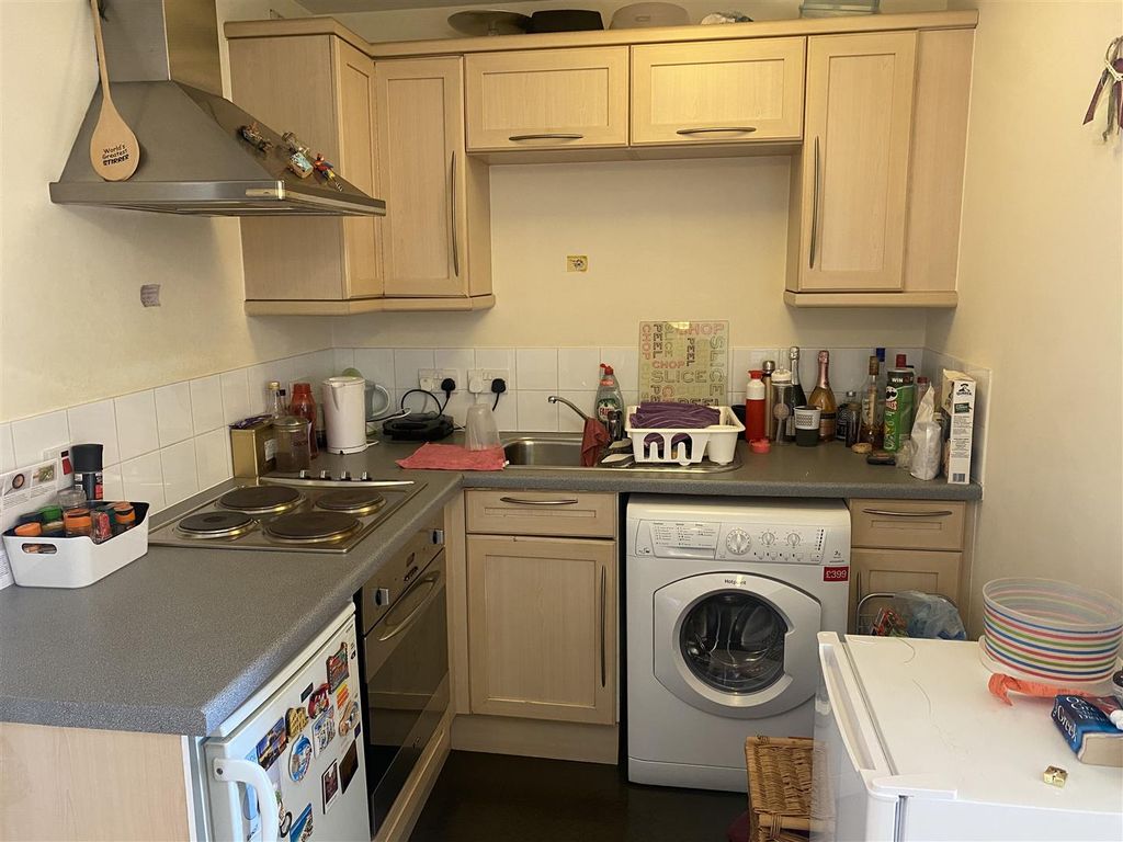 Property photo 3 of 4