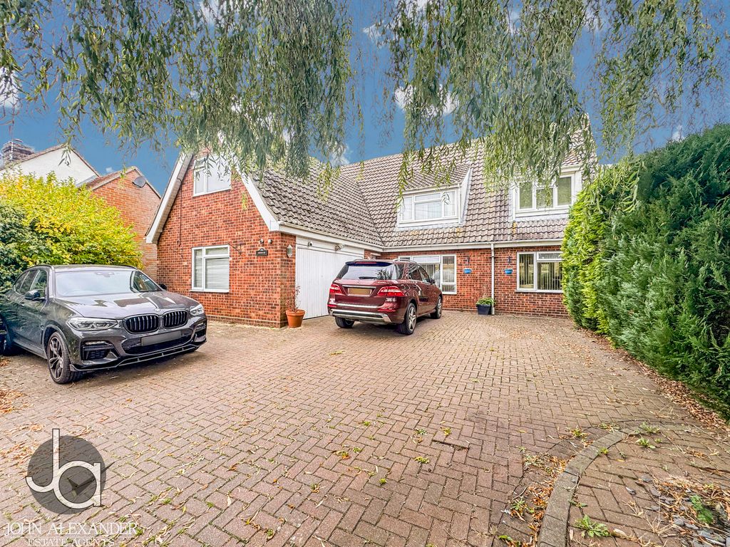 Property photo 1 of 25 20251017_123045756_0.5