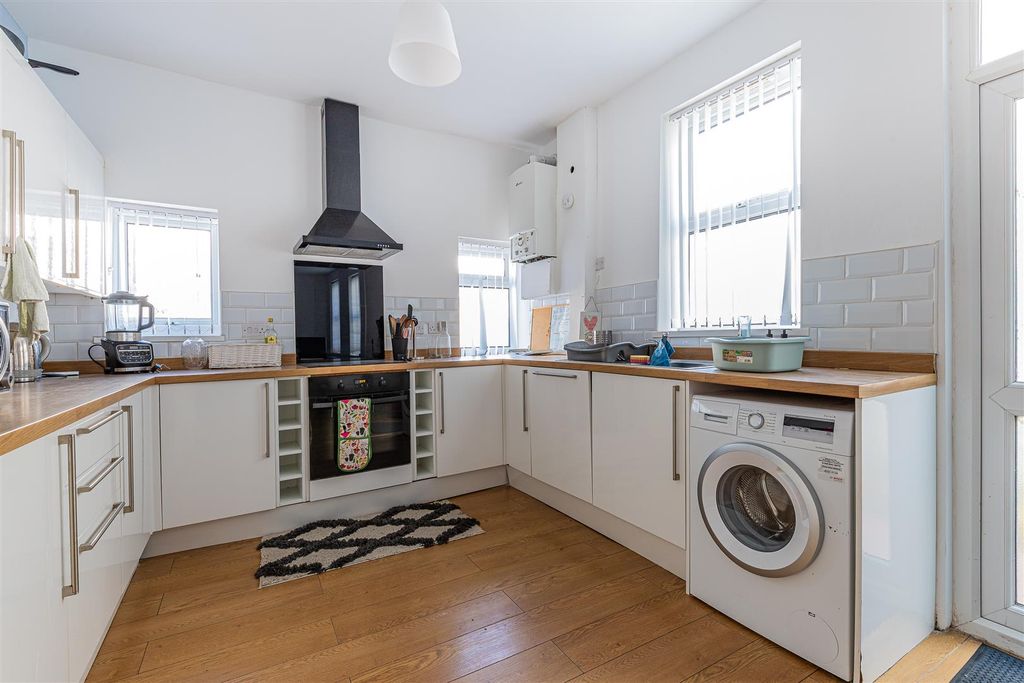 Property photo 3 of 12 129-3.Jpg