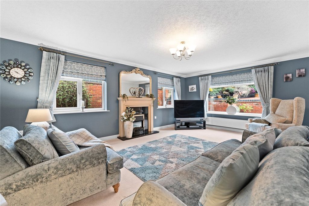 Property photo 3 of 45 Picture No. 21