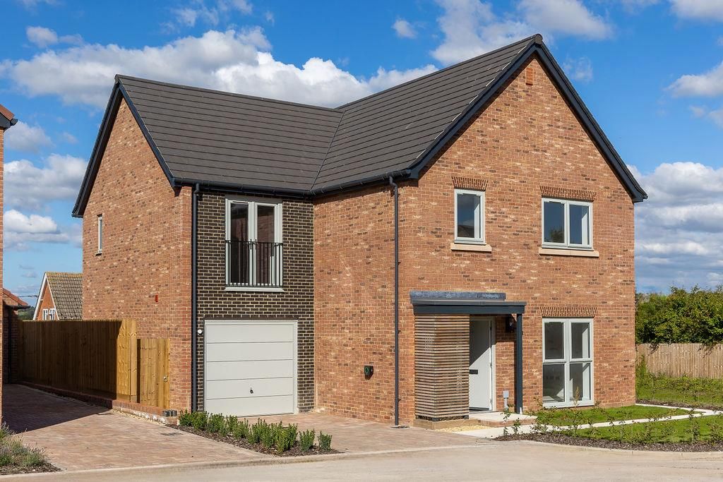 Property photo 1 of 36 Newland-Worton-2-020.Png