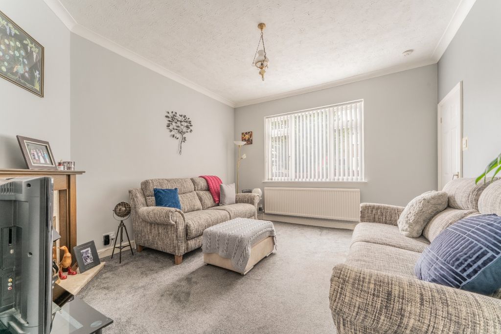 Property photo 3 of 26 5385642