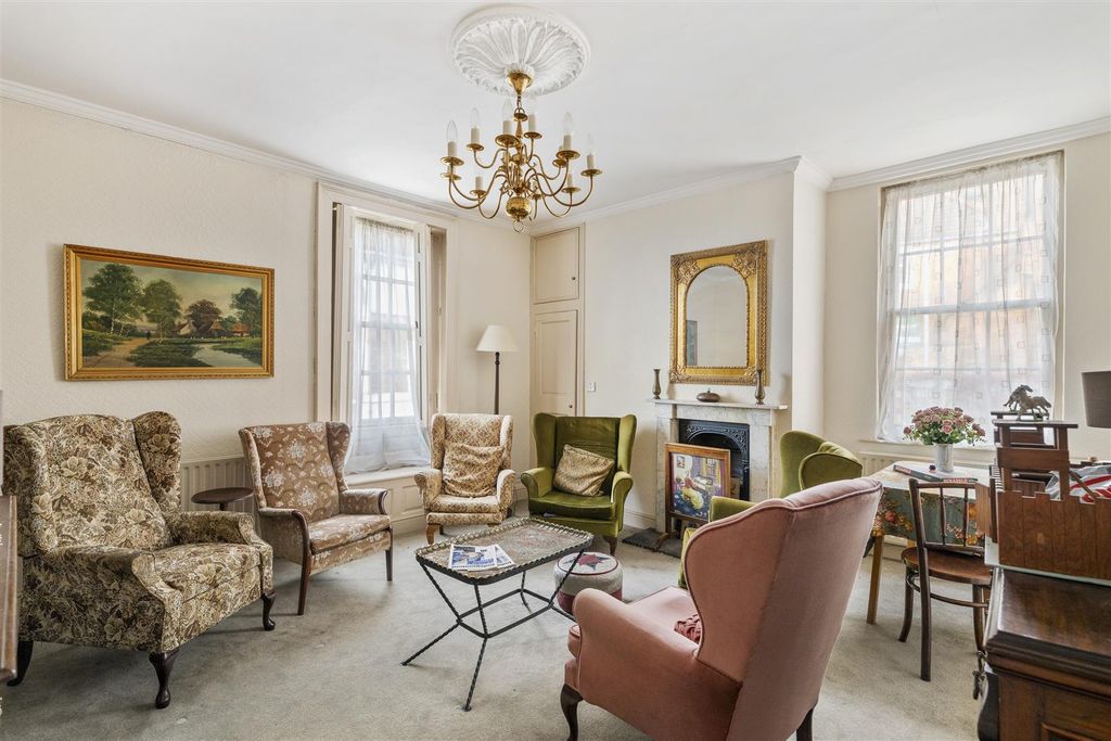 Property photo 2 of 13 14.Jpg