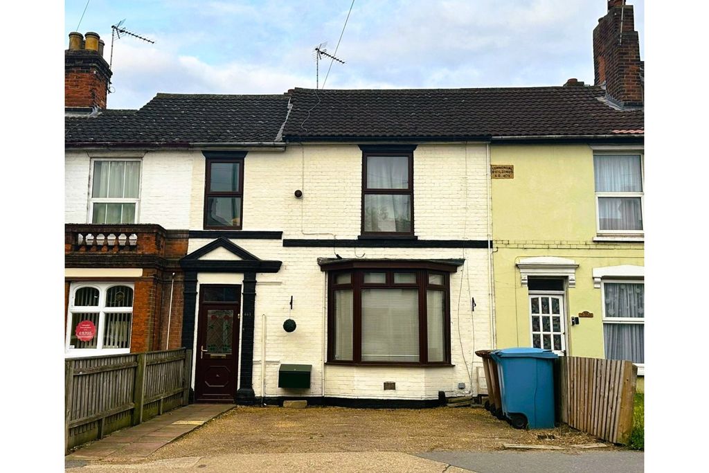 Property photo 1 of 18