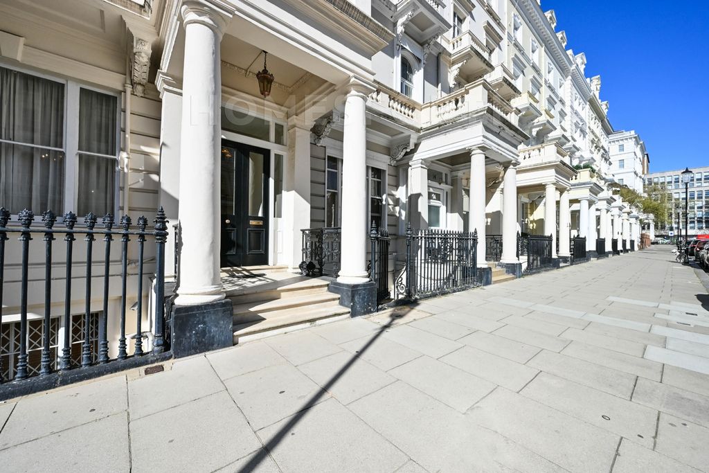 Property photo 2 of 22 Photo 31