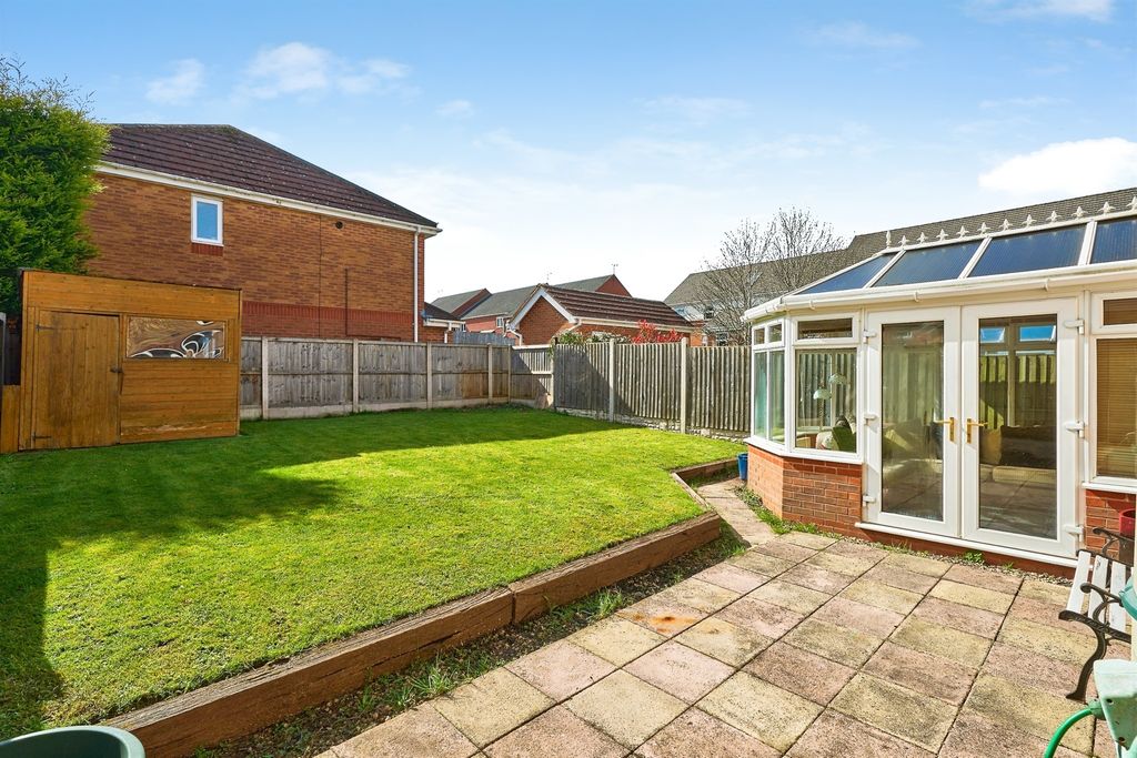 Property photo 2 of 33
