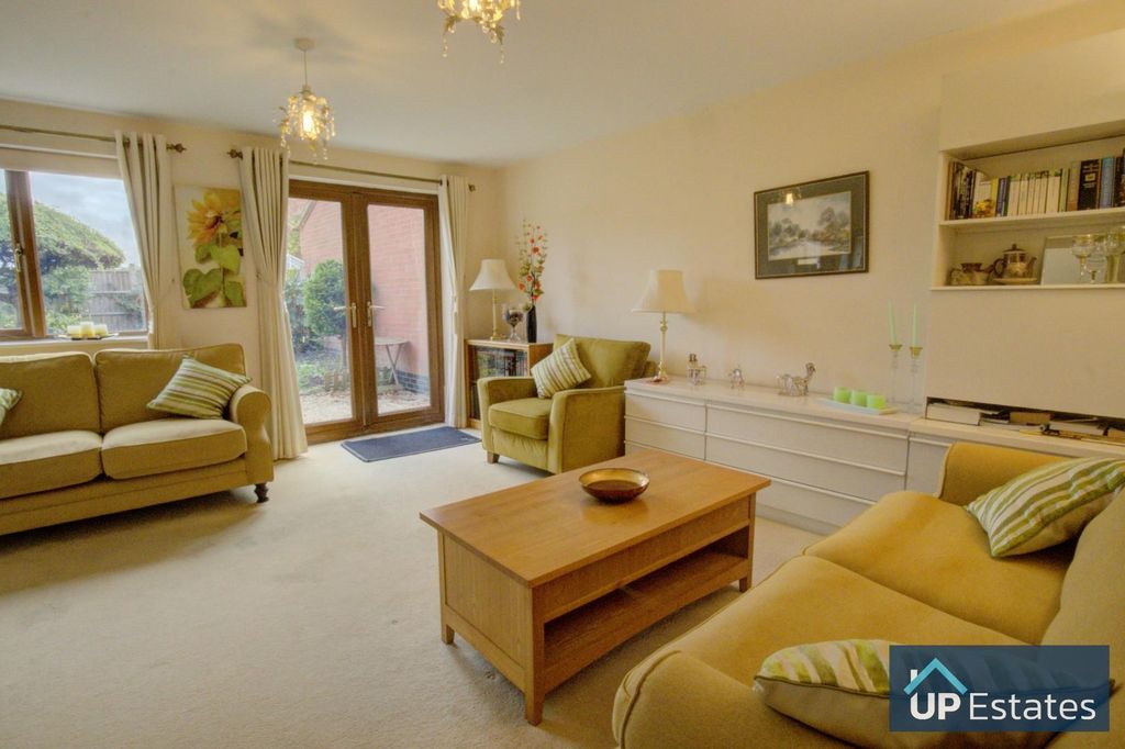 Property photo 2 of 15 Living Room