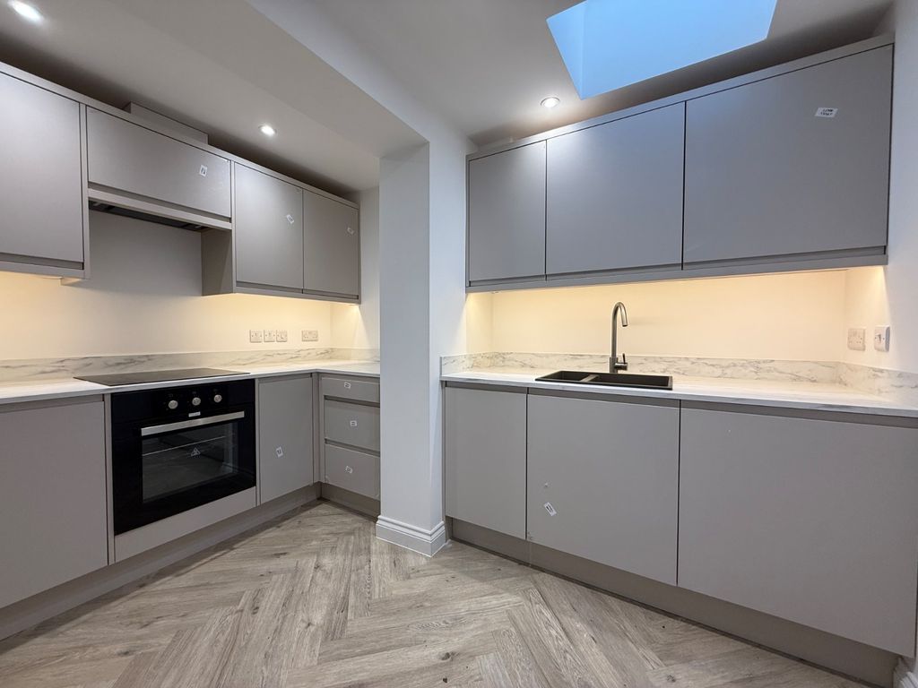 Property photo 2 of 14 Picture No. 03