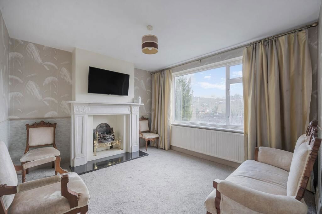 Property photo 2 of 22