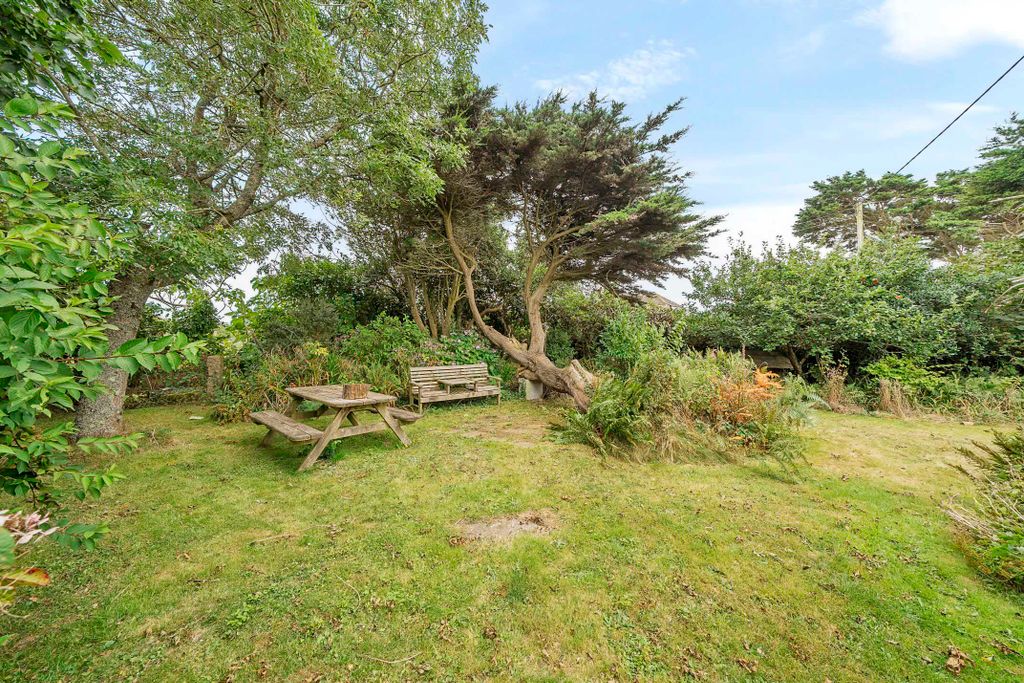 Property photo 3 of 17 Photo 3