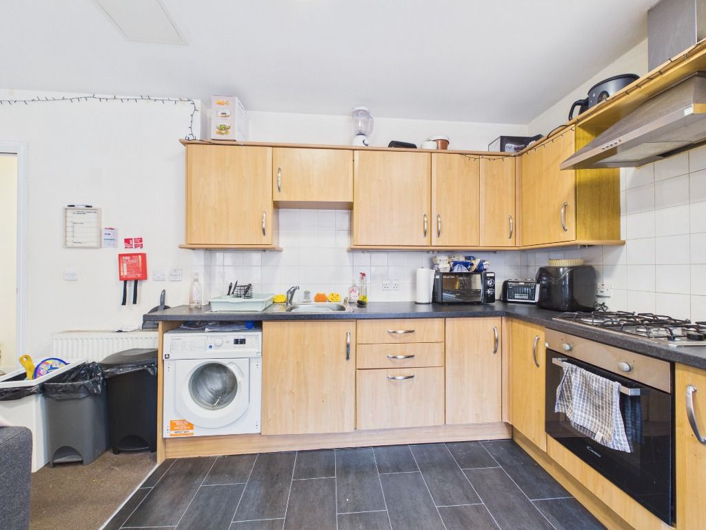 Property photo 3 of 17