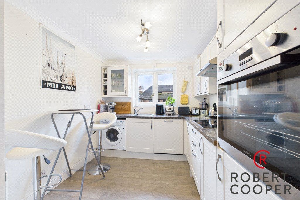 Property photo 2 of 8 Picture No. 18