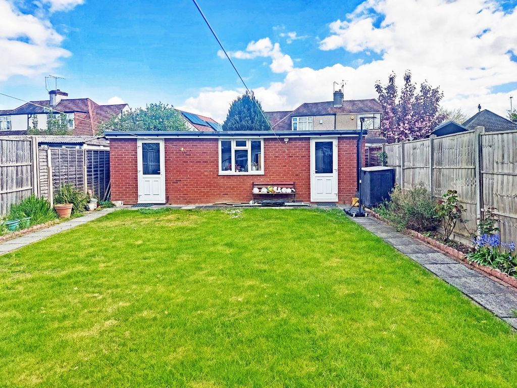 Property photo 2 of 19 5079132