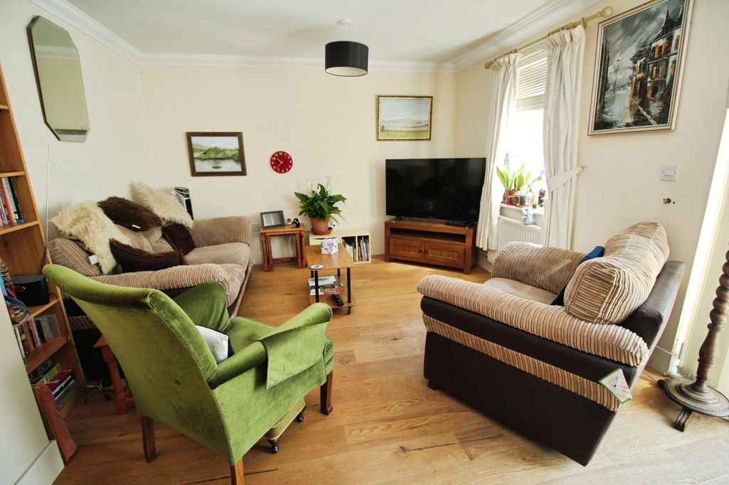 Property photo 3 of 16 Lounge/Dining Room