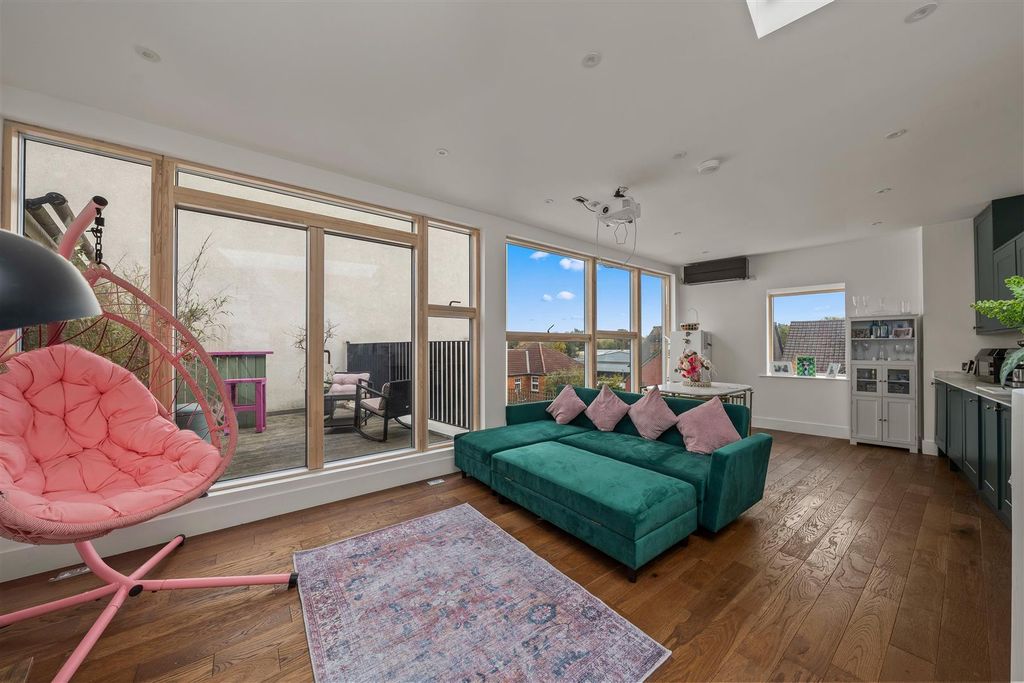 Property photo 2 of 12 Dsc04359.Jpg