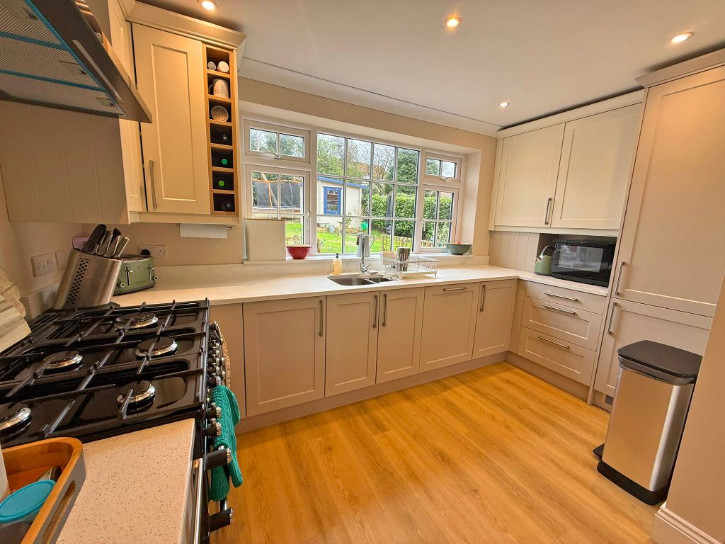 Property photo 3 of 14 Img_7783