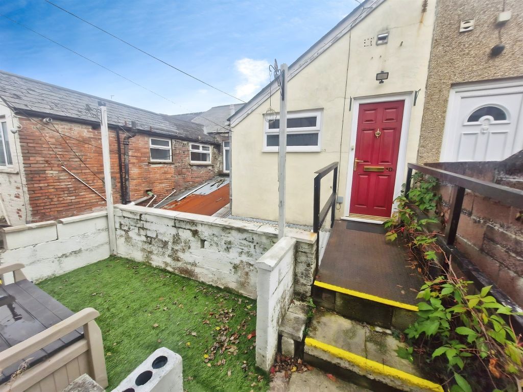 Property photo 1 of 9 Image
