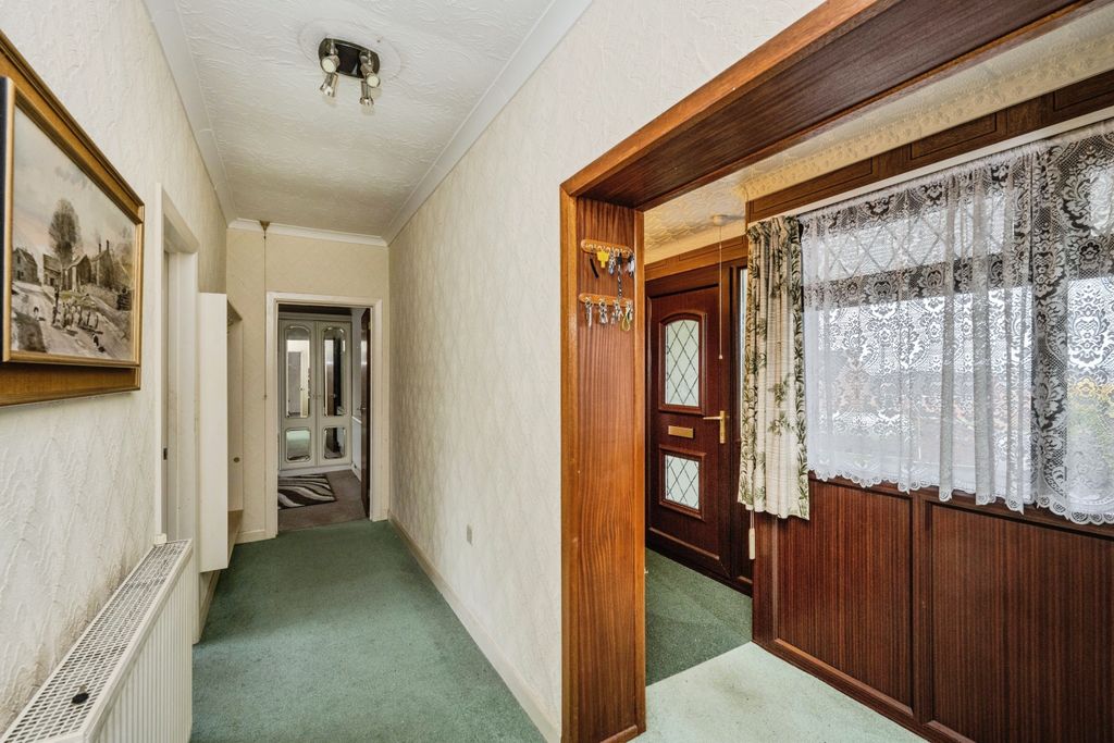 Property photo 2 of 15 Entrance Hallway