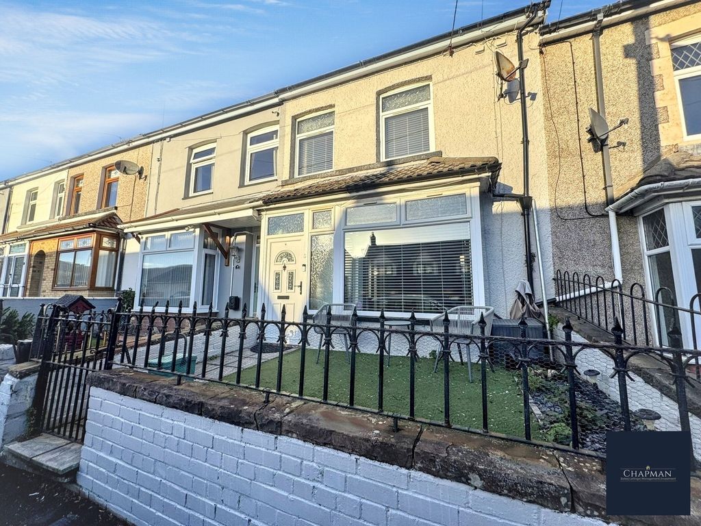 Property photo 1 of 25