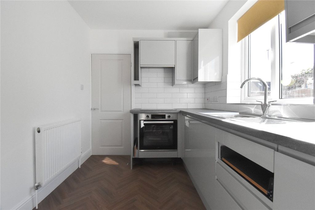 Property photo 3 of 13 Picture No. 06