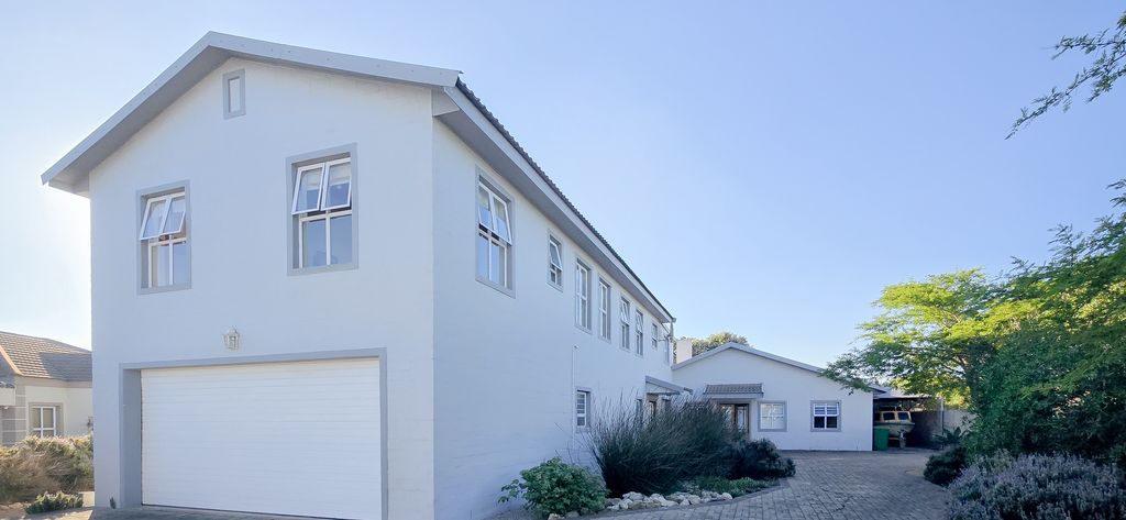 Property photo 1 of 47