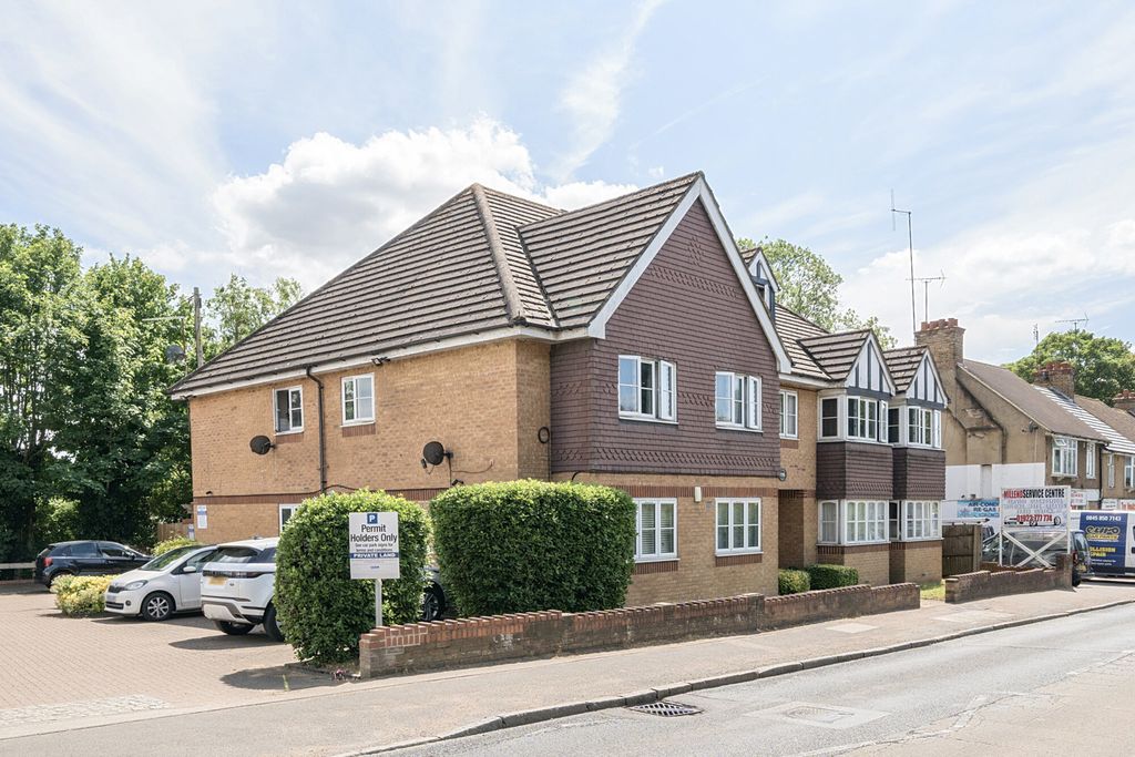 Property photo 2 of 17 1319945-17-68653c...