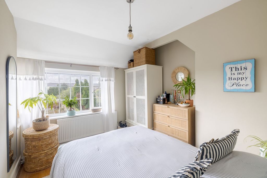 Additional image 8 of 3 bed terraced house for saleSalisbury Road, Godstone RH9