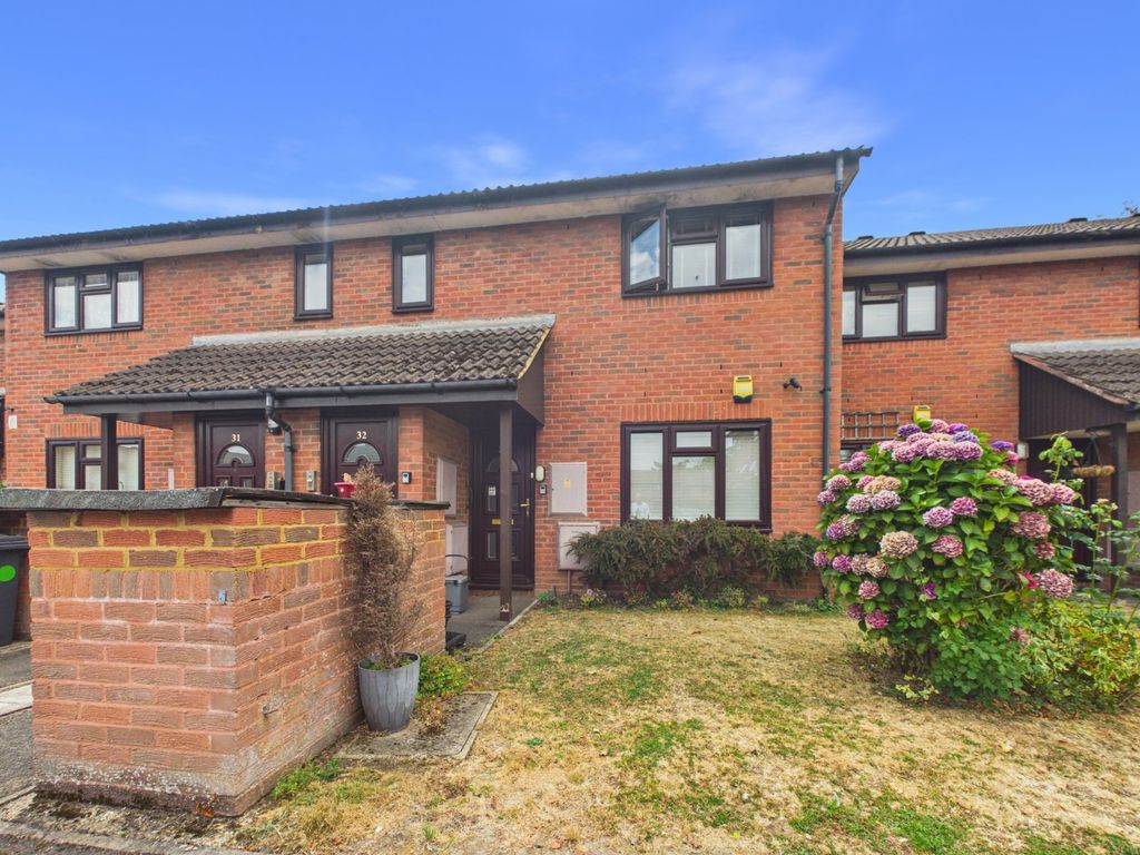 Property photo 1 of 7 Front