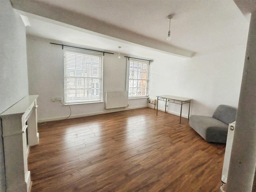 Property photo 1 of 8 Caefc986-1.Jpg