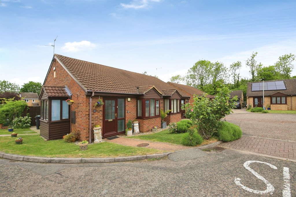 Property photo 1 of 9
