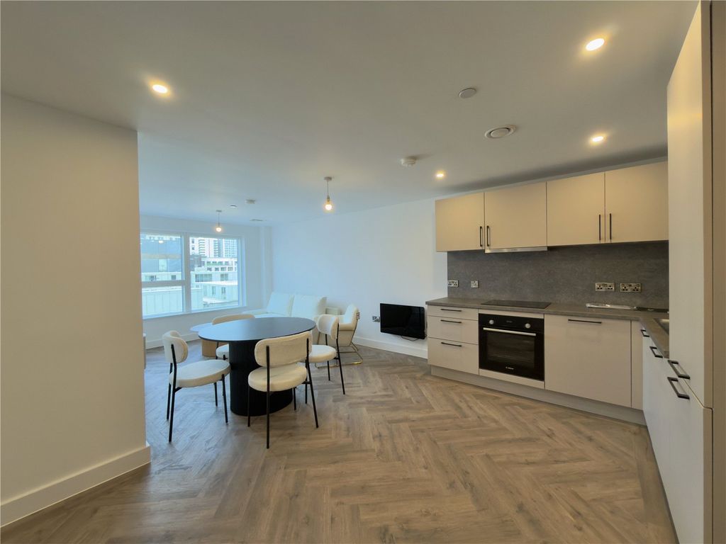 Property photo 2 of 11 Picture No. 08