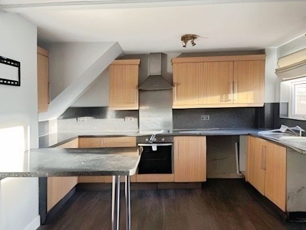 Property photo 3 of 14 Dining Kitchen