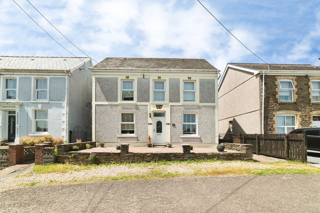 Property photo 1 of 19 Pbox-Img.Jpg