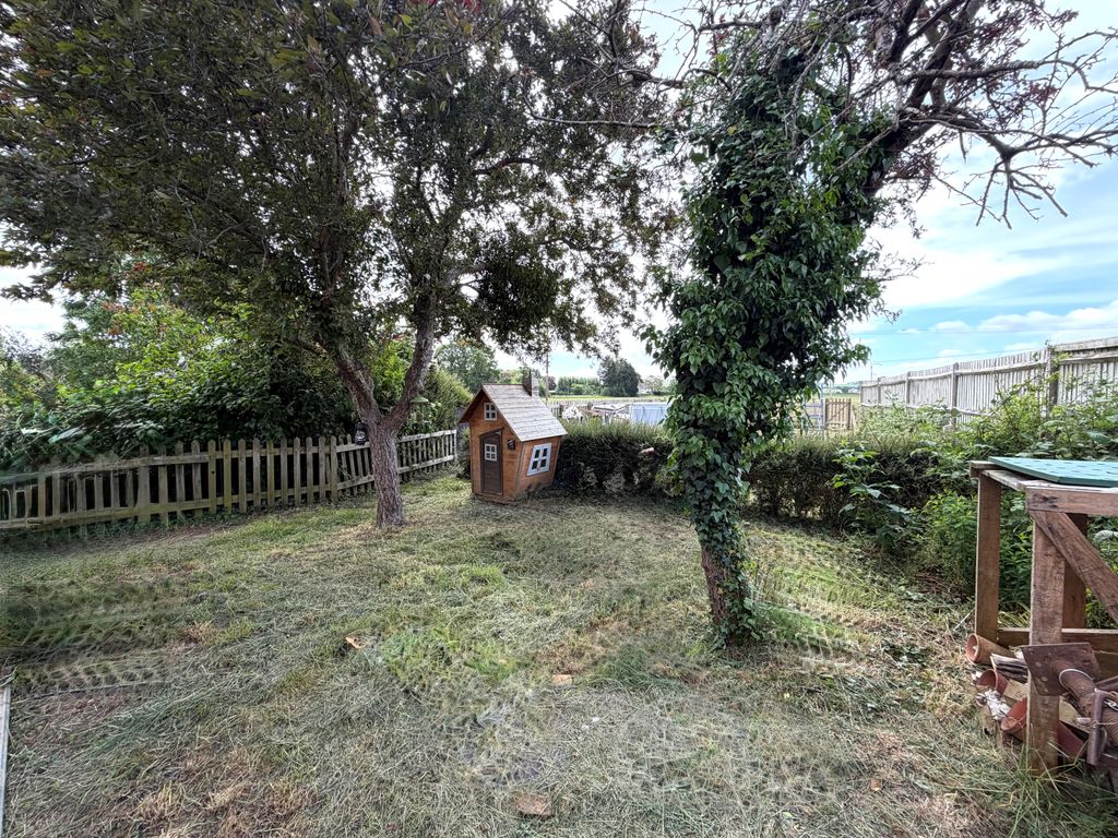 Property photo 2 of 5 Image