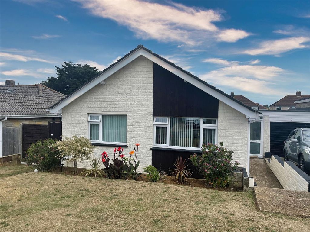 Property photo 1 of 14 Front.Jpg