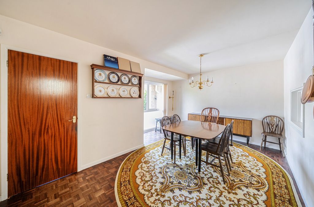 Property photo 2 of 23 Dining Room