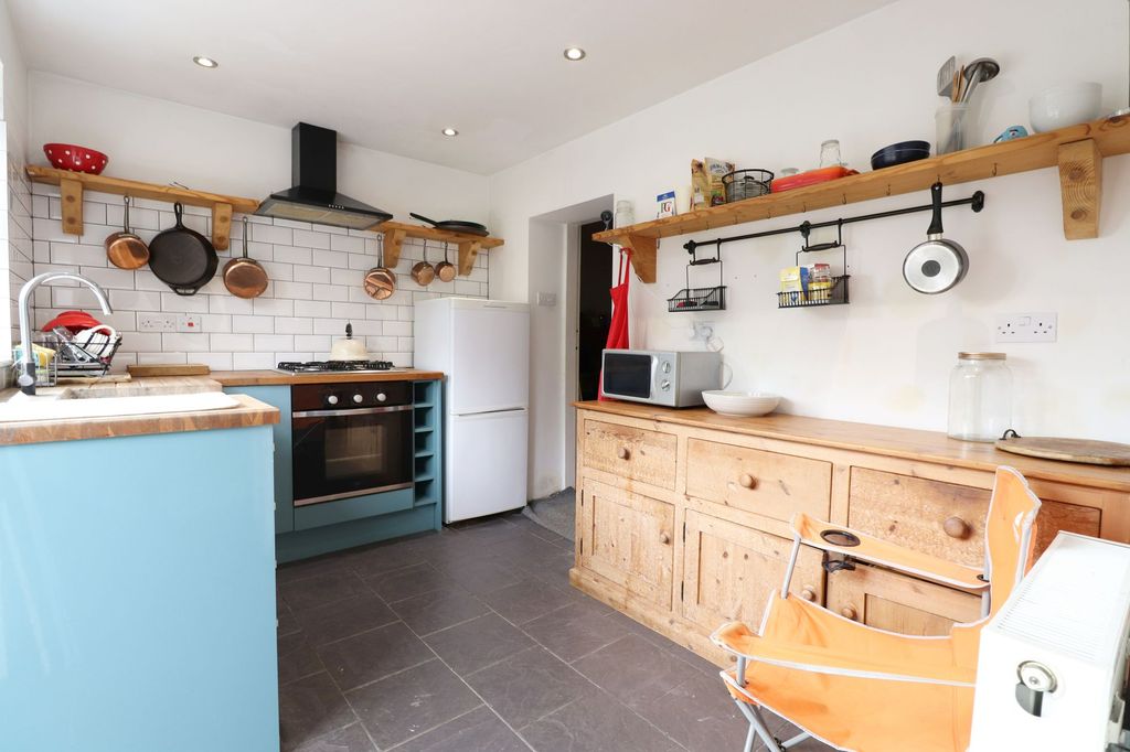 Property photo 2 of 17 Photo 18