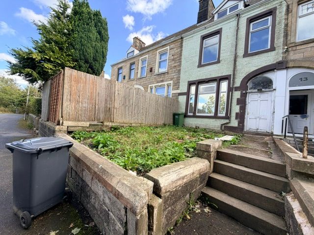 Property photo 2 of 27