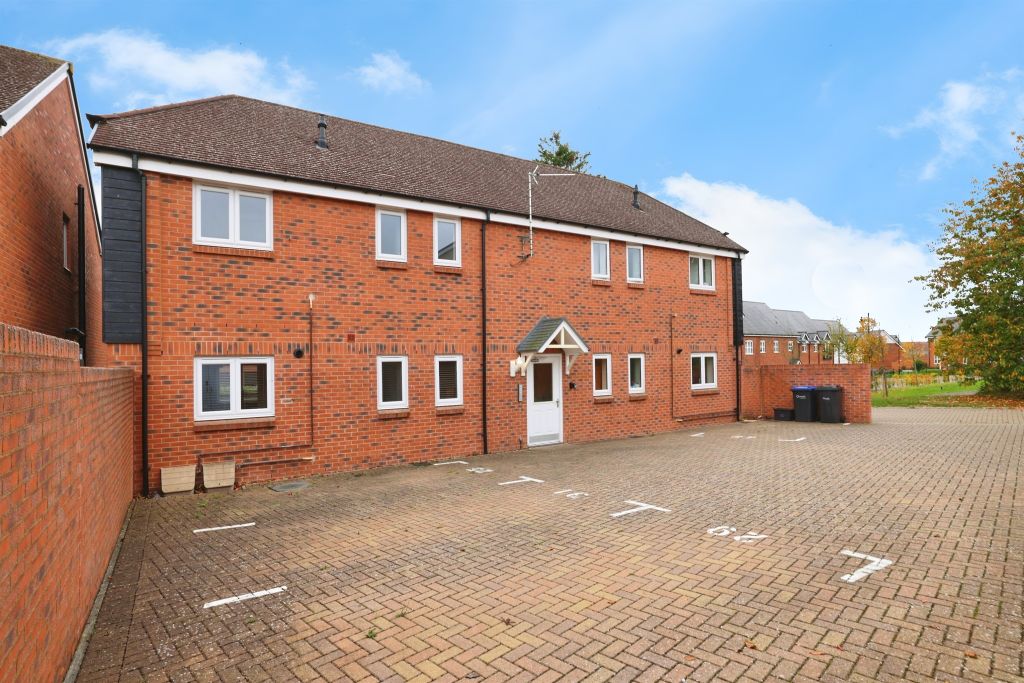 Property photo 3 of 11