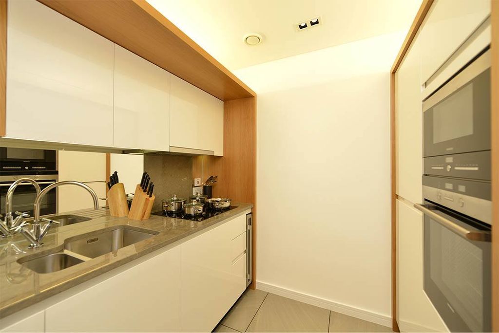 Property photo 2 of 8 Gallery
