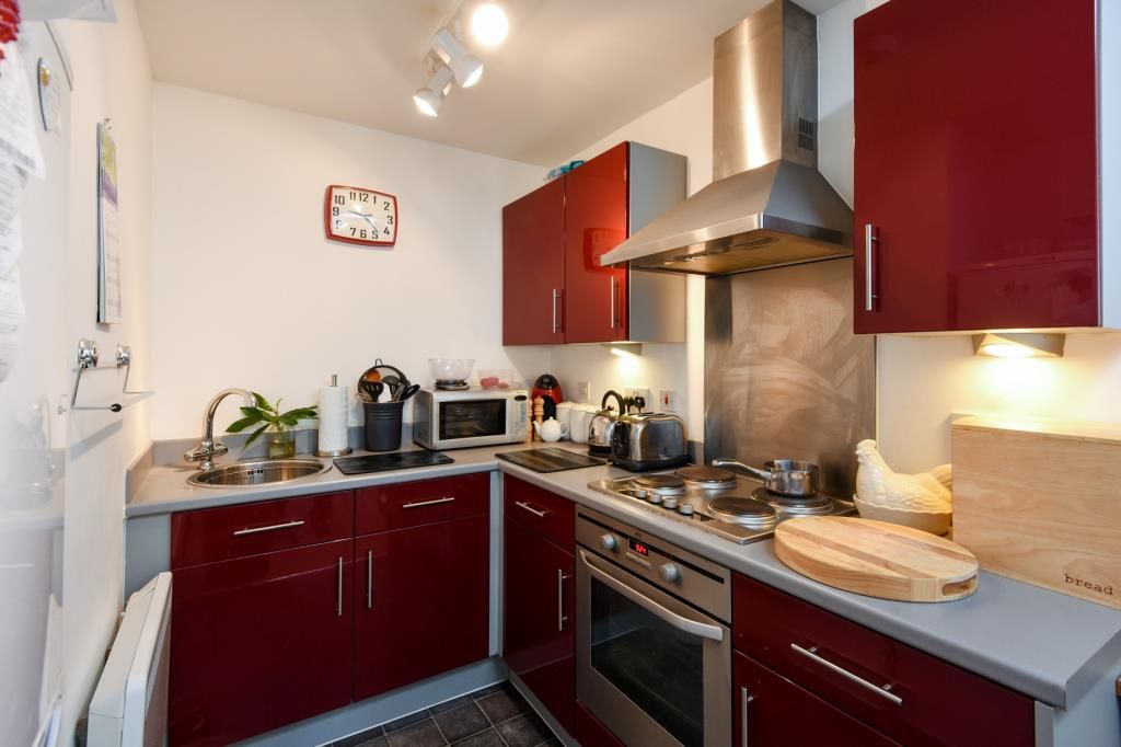Property photo 2 of 5 Kitchen