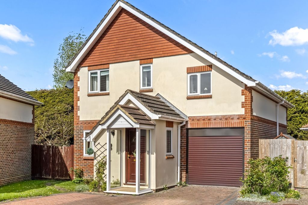 Property photo 2 of 17