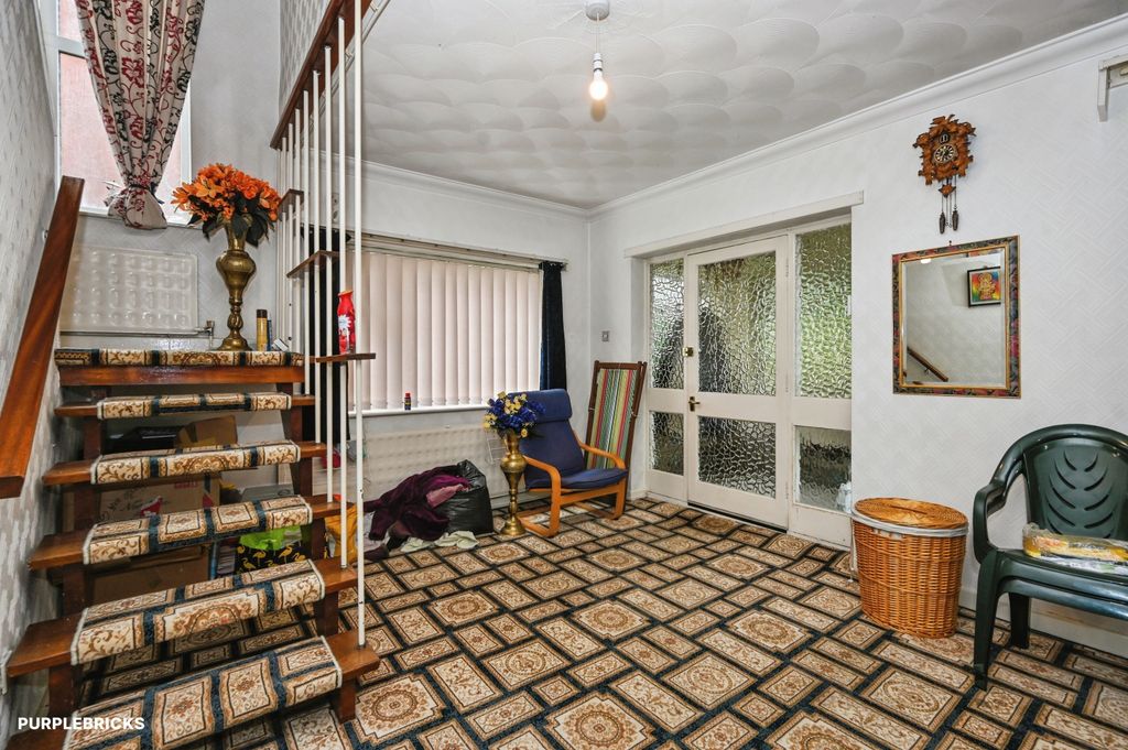 Property photo 2 of 22