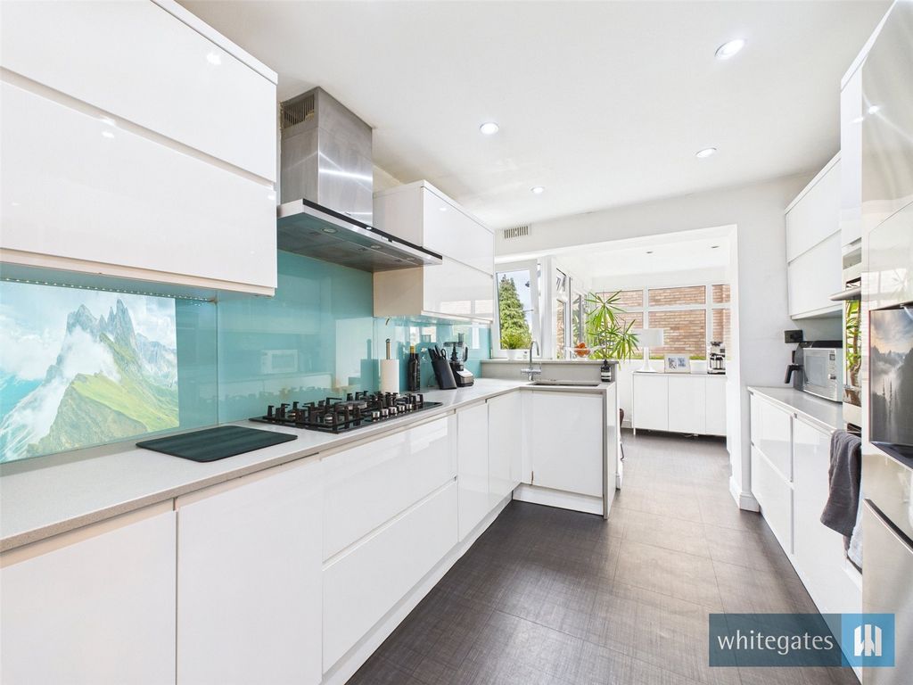 Property photo 3 of 28 Picture No. 11