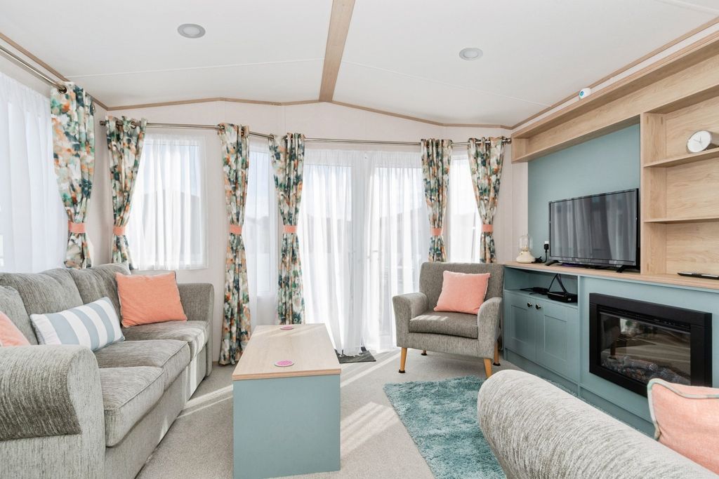 Property photo 2 of 17 Open Plan